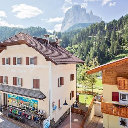 Villa Alpina Apartments Santa Cristina Val Gardena Bagian luar foto